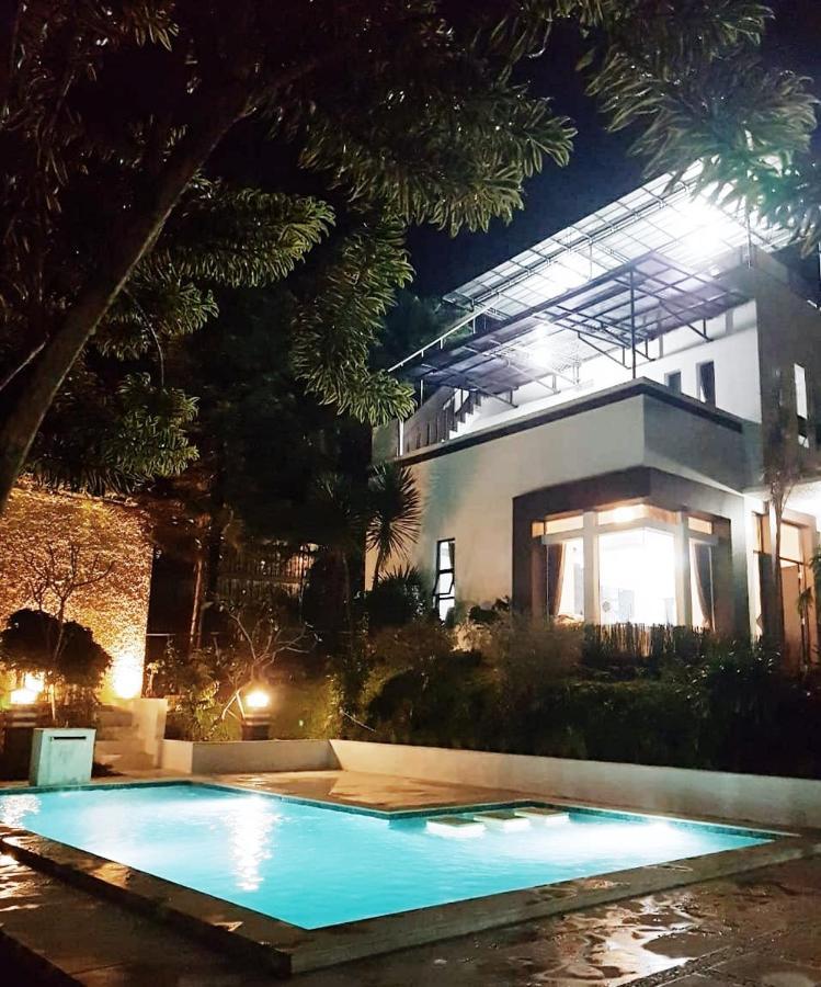 Villa Alessa Puncak Kültér fotó