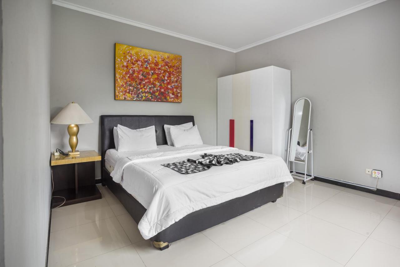 Villa Alessa Puncak Kültér fotó